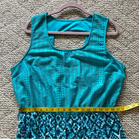 5/$15 Faded Glory Shades of Teal, Green, & Blue Maxi Dress 2X (18W-20W) - Picture 11 of 11